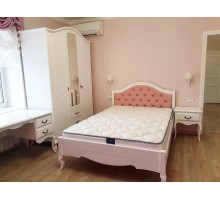 Двуспальная кровать Авиньон MUR-111-01/1 с каретной стяжкой Двуспальная кровать Авиньон MUR-111-01/1 с каретной стяжкой